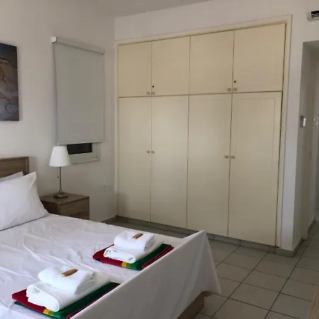 Kings Palace - Spacious 2-bed With Sea Views And Large Patio * Pafos